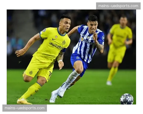 德米特罗维奇三连扑获月最佳扑救，西班牙人门神屡献神扑